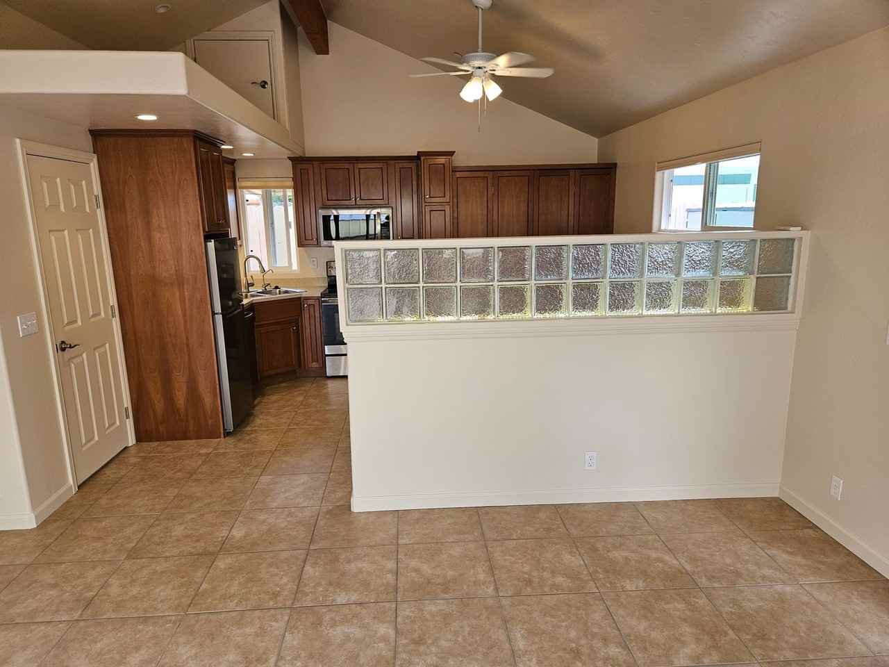 337 Las Vegas St - Photo 2 of 12