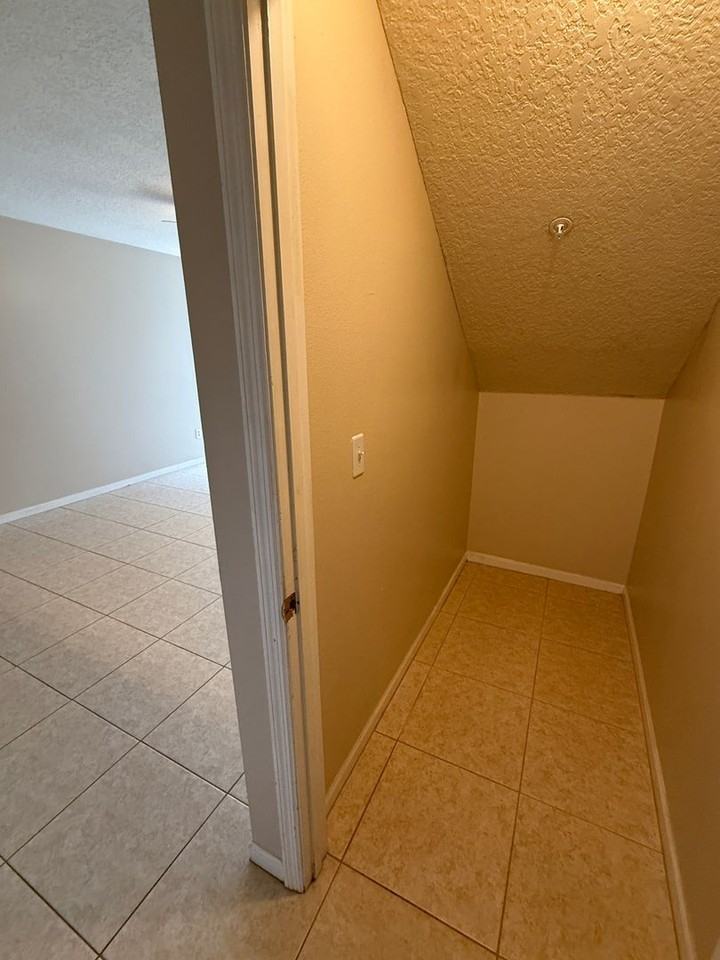 4344 S Kirkman Rd - Photo 3 of 15