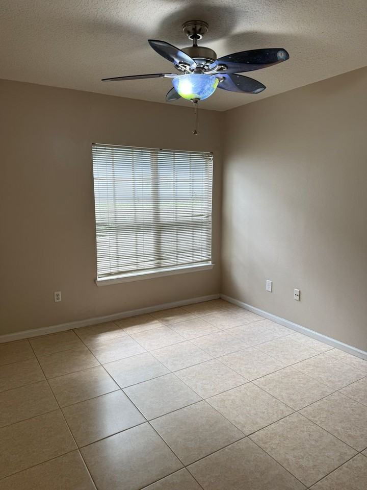 4344 S Kirkman Rd - Photo 7 of 15