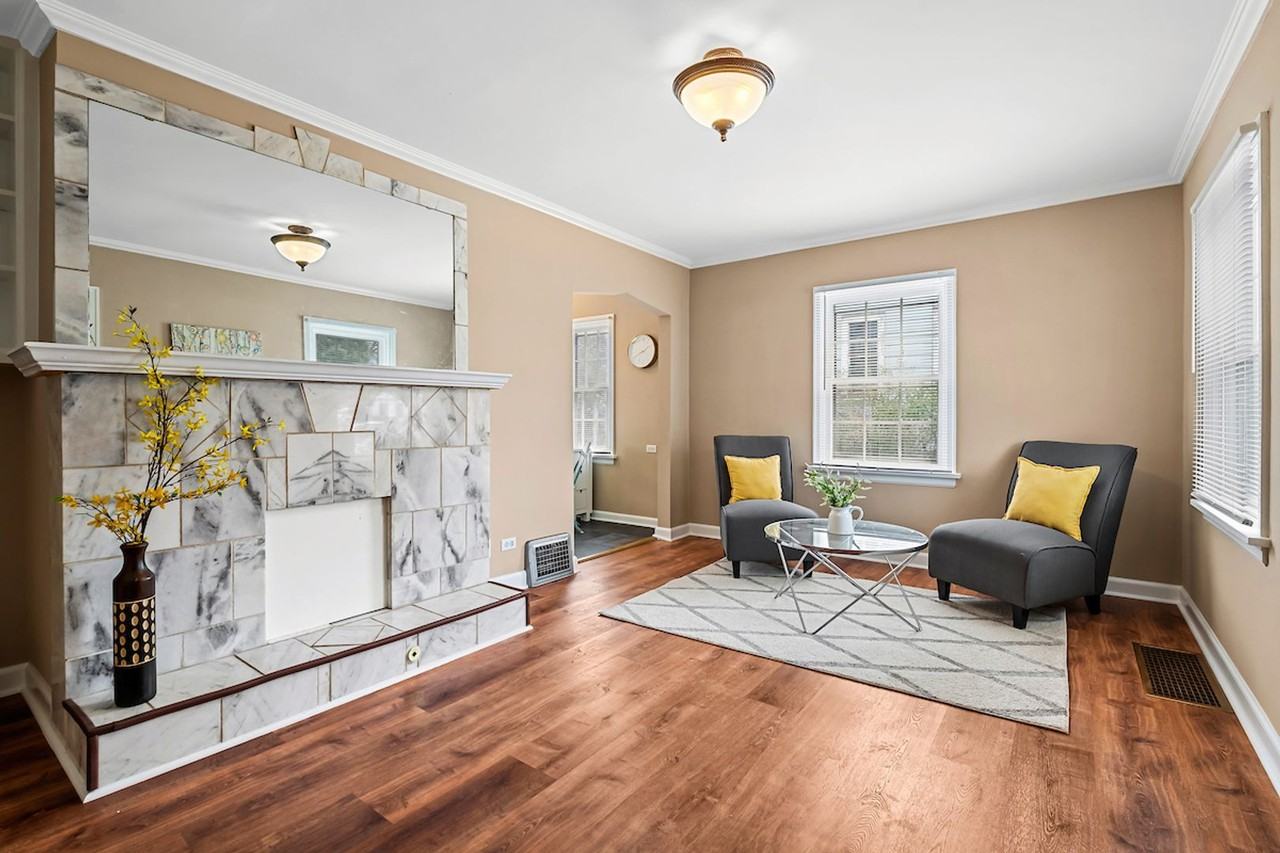 4280 S Acoma St - Photo 2 of 40