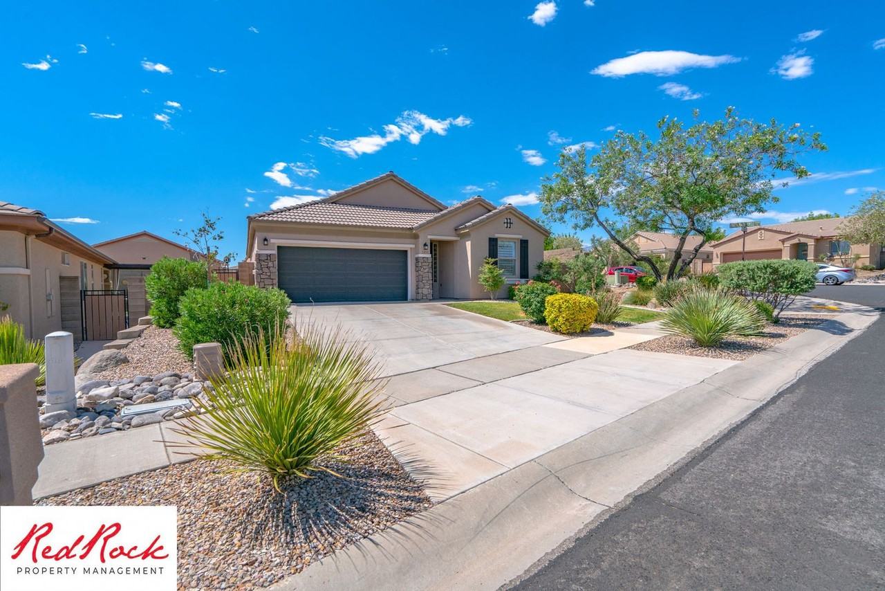 2455 E White Horse Dr - Photo 3 of 50