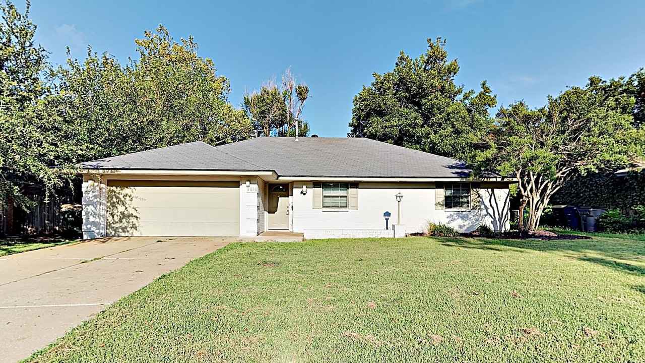 9816 Lancet Lane - Photo 2 of 15