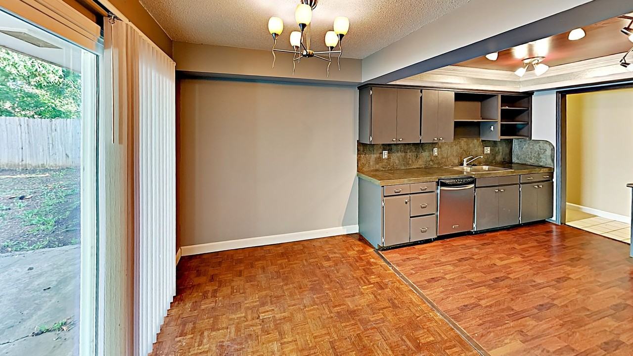 9816 Lancet Lane - Photo 6 of 15