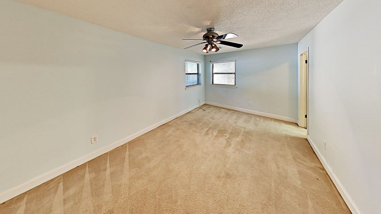 9816 Lancet Lane - Photo 7 of 15