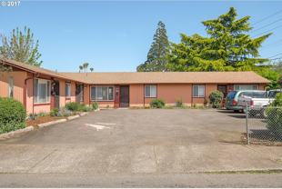 4452 Se 61st Ave - Photo 1 of 1