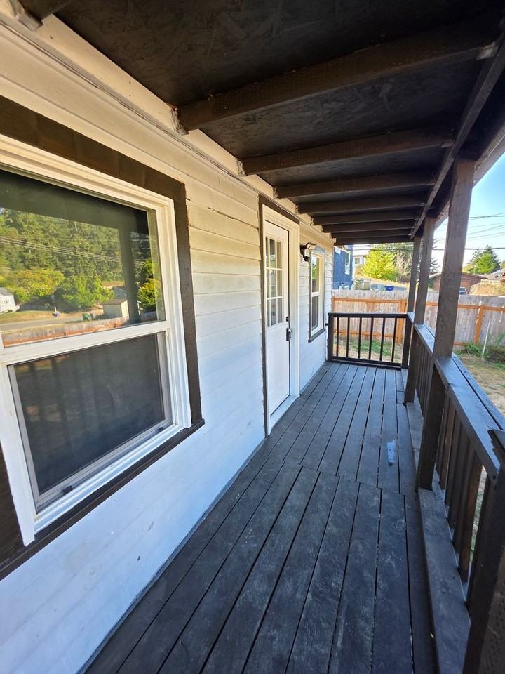 4820 Peters Rd - Photo 4 of 10