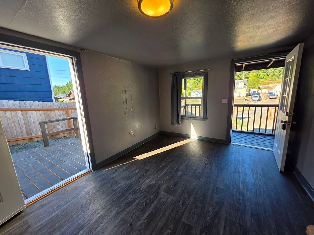 4820 Peters Rd - Photo 7 of 10