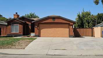 featured image of 7007 Oak Forest Ct