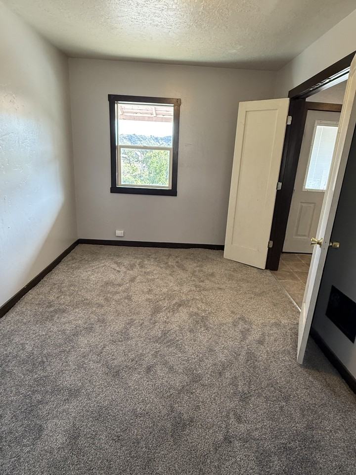 Railroad Ave #642 - Photo 7 of 12