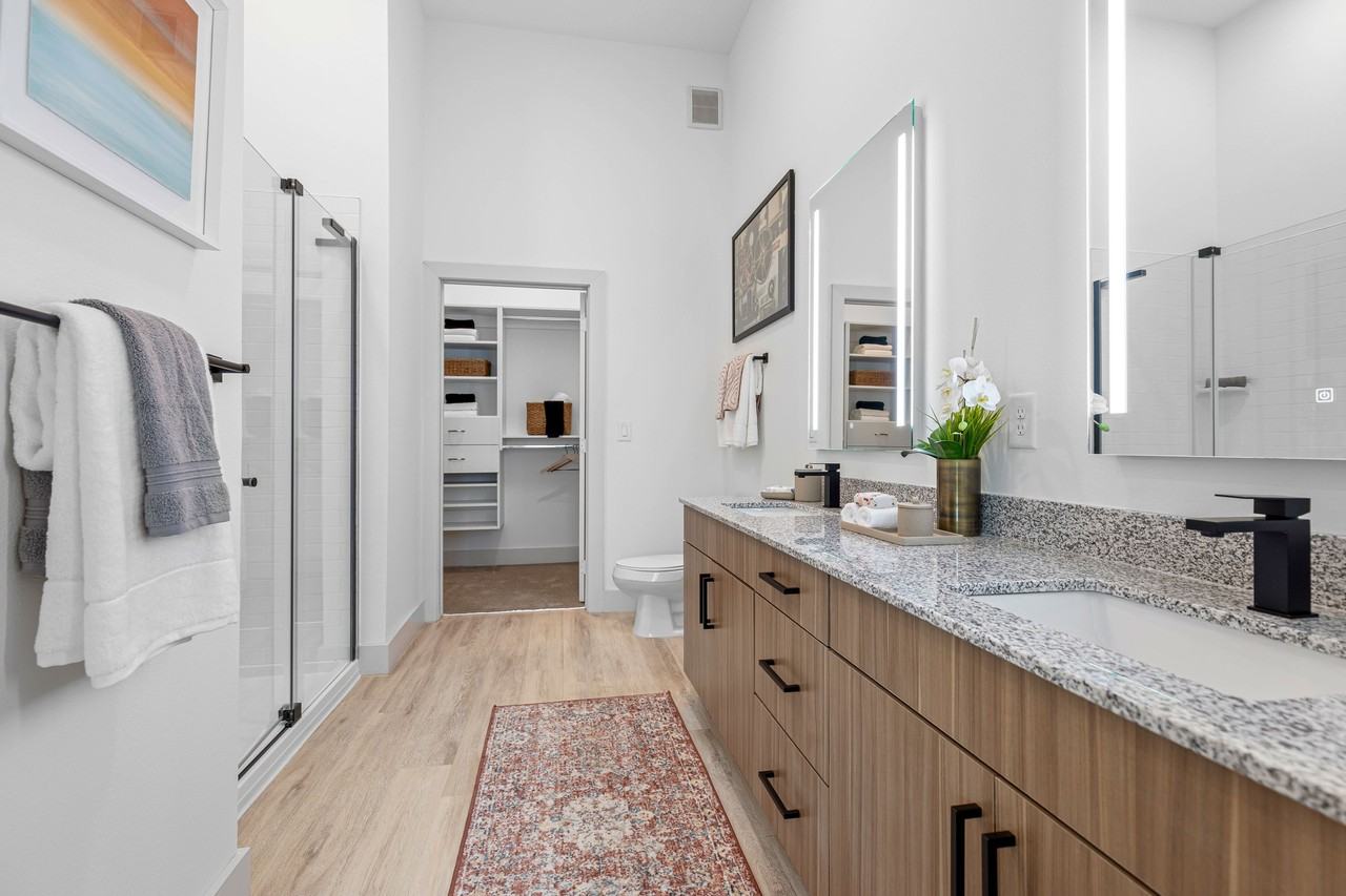 The Henry - Photo 6 of 51