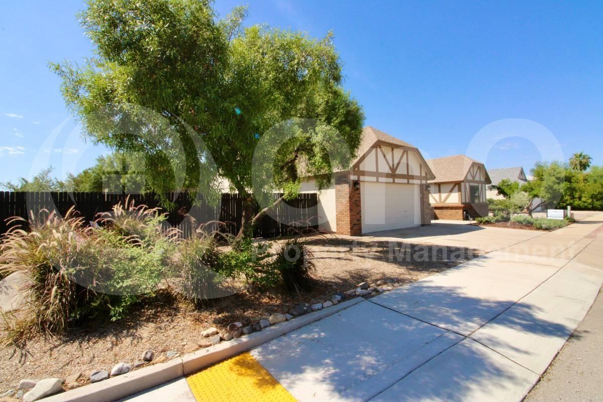 4311 West Sungate Place - Photo 3 of 10