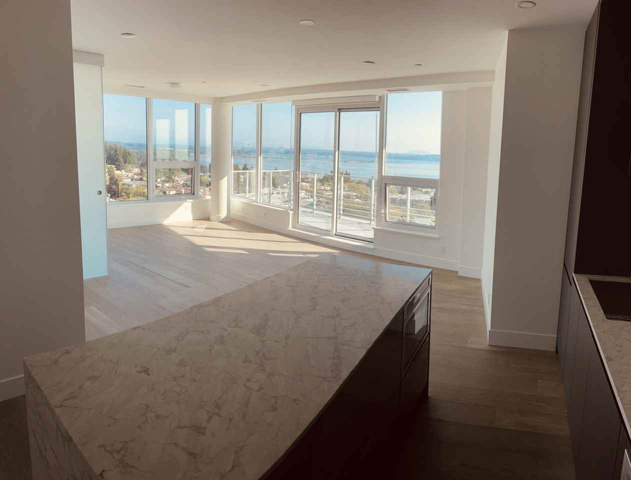 1342 Johnston Rd - Photo 3 of 19