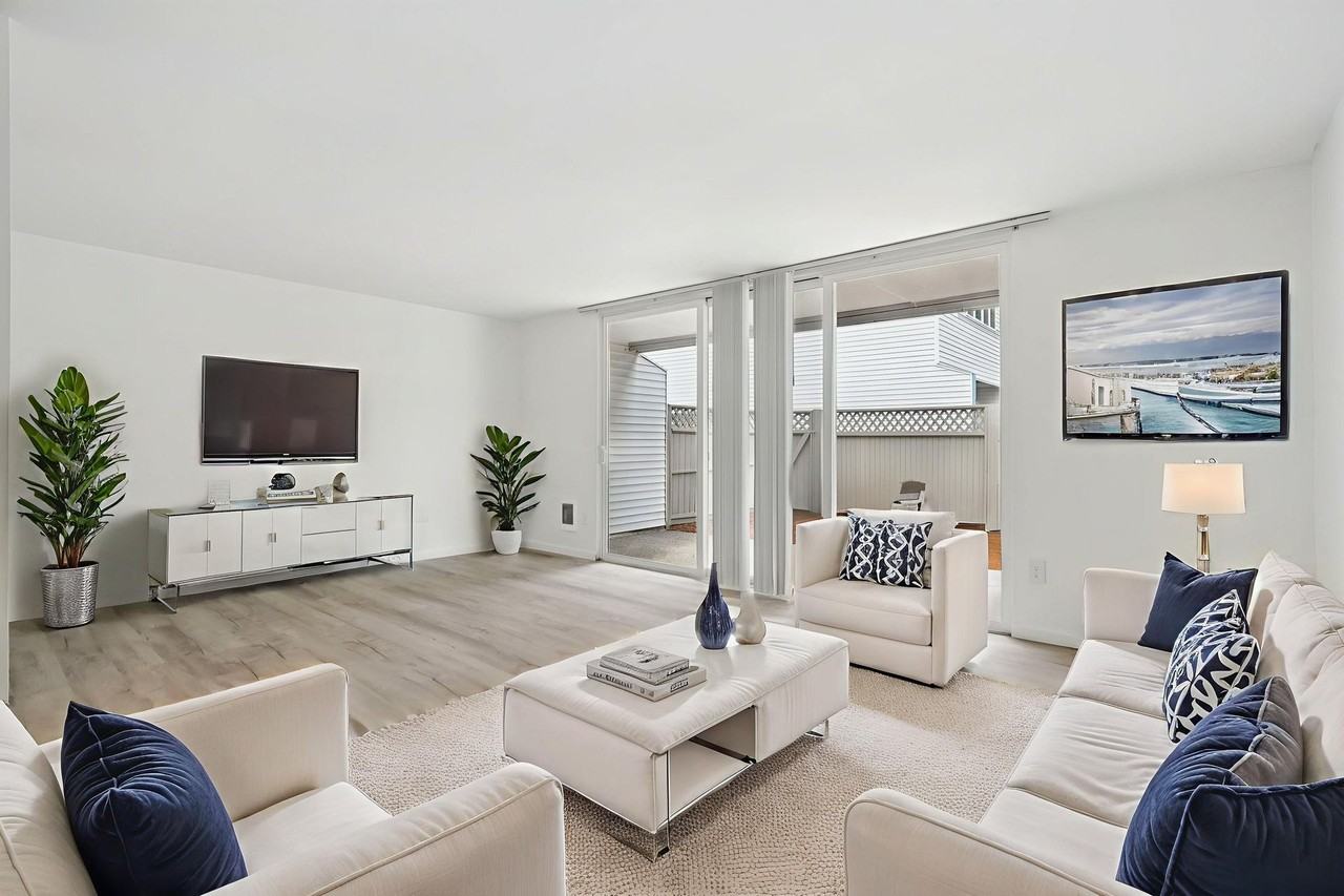 Images Columbia Apartments - Photo 2 of 50