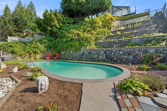 442 Monteray Avenue - Photo 3 of 21