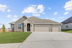 featured image of 4613 Estacada Dr