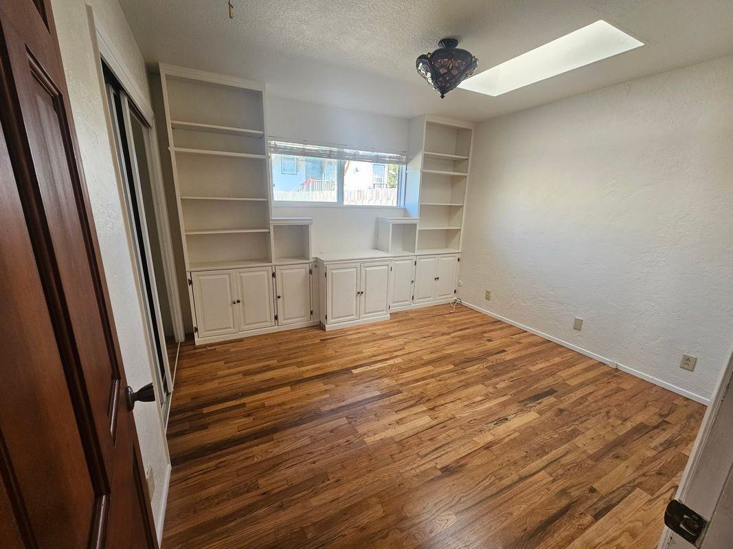 4160 Williams St - Photo 5 of 28