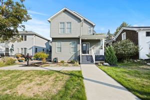 featured image of 44 Eagle St