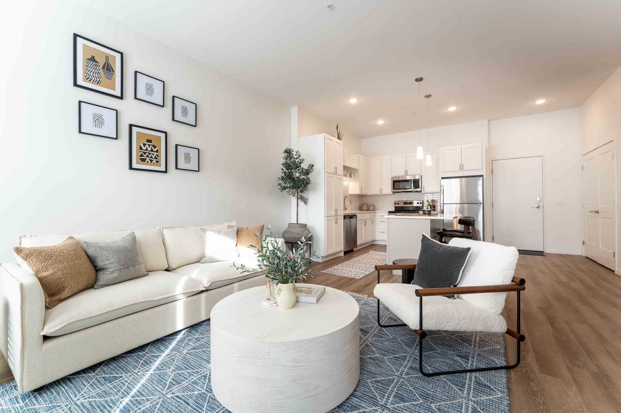 The Ellie - Photo 4 of 33