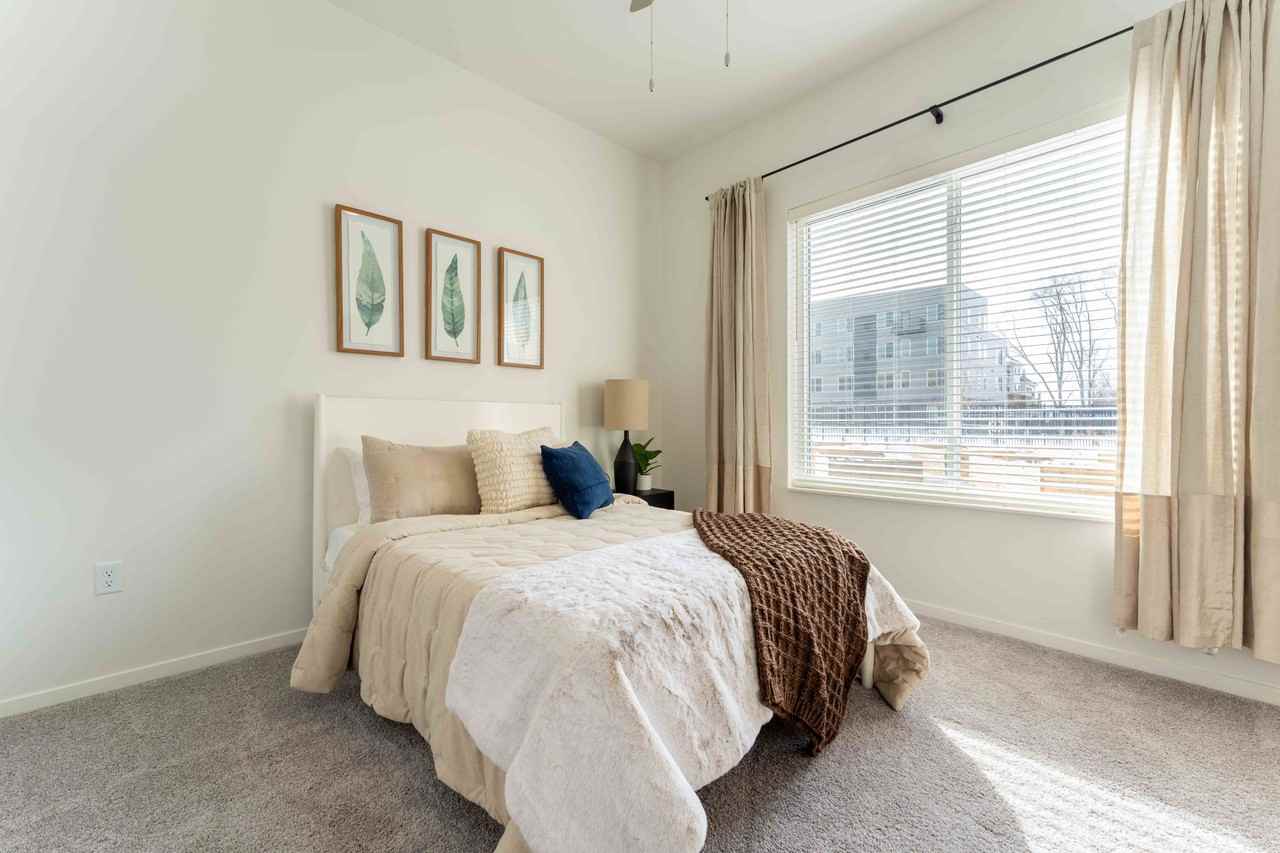 The Ellie - Photo 6 of 33