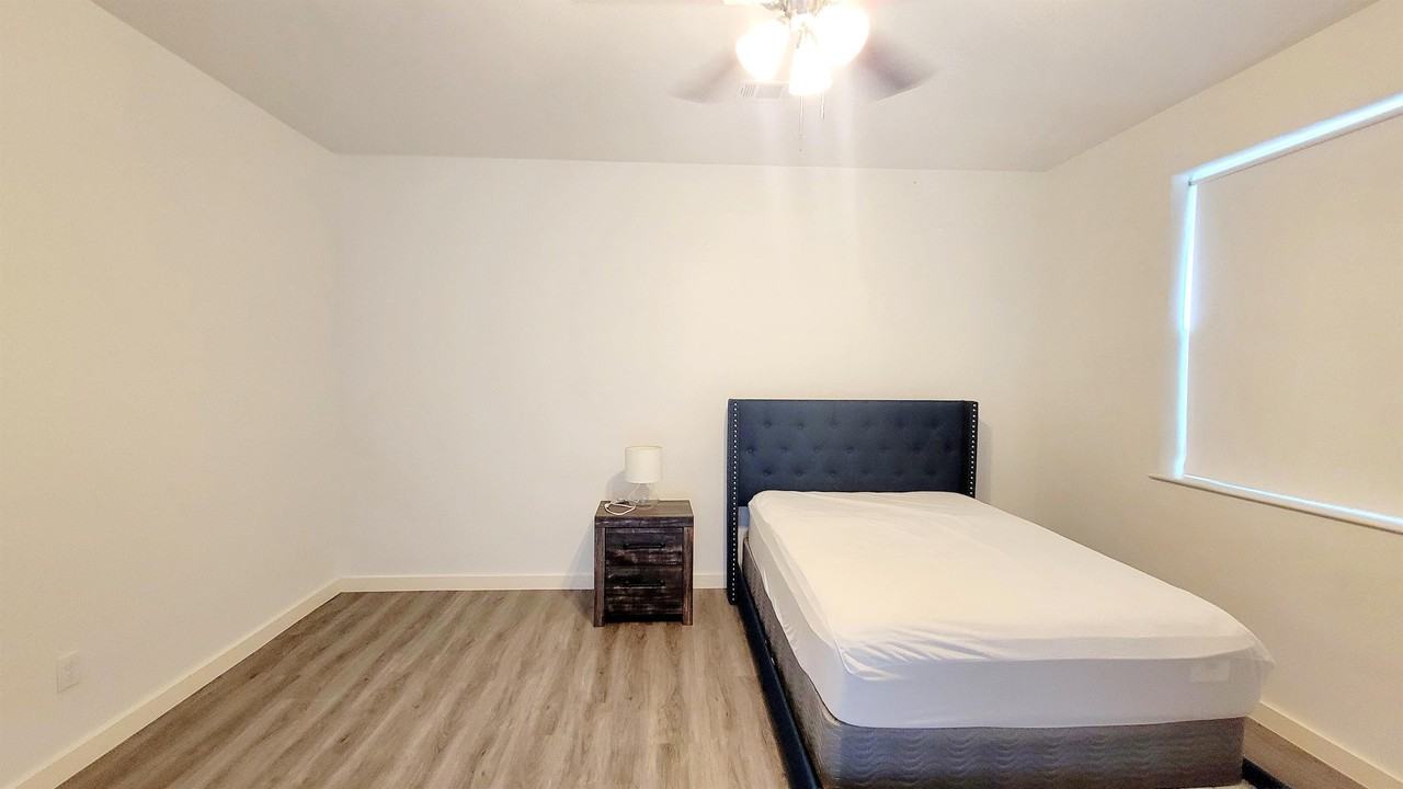 1711 Sycamore St #3 - Photo 7 of 17