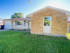607 S Sunset Dr - Photo 1 of 1