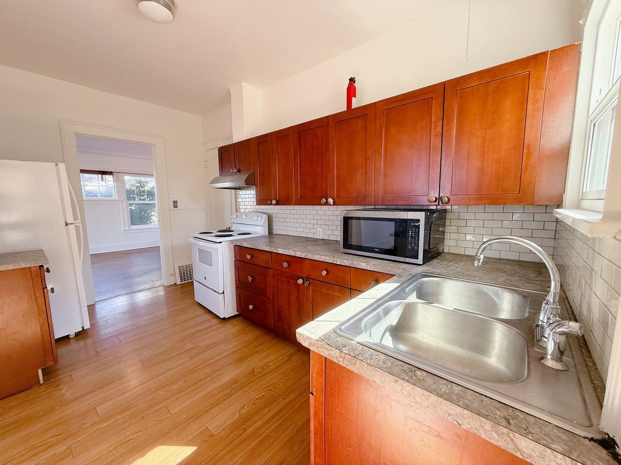 3 & 4 Bedroom Units Just Steps from WWU - Photo 2 of 28