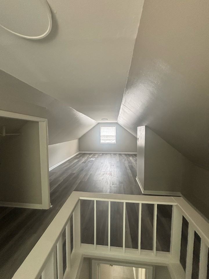 624 Alliance Ave - Photo 2 of 7