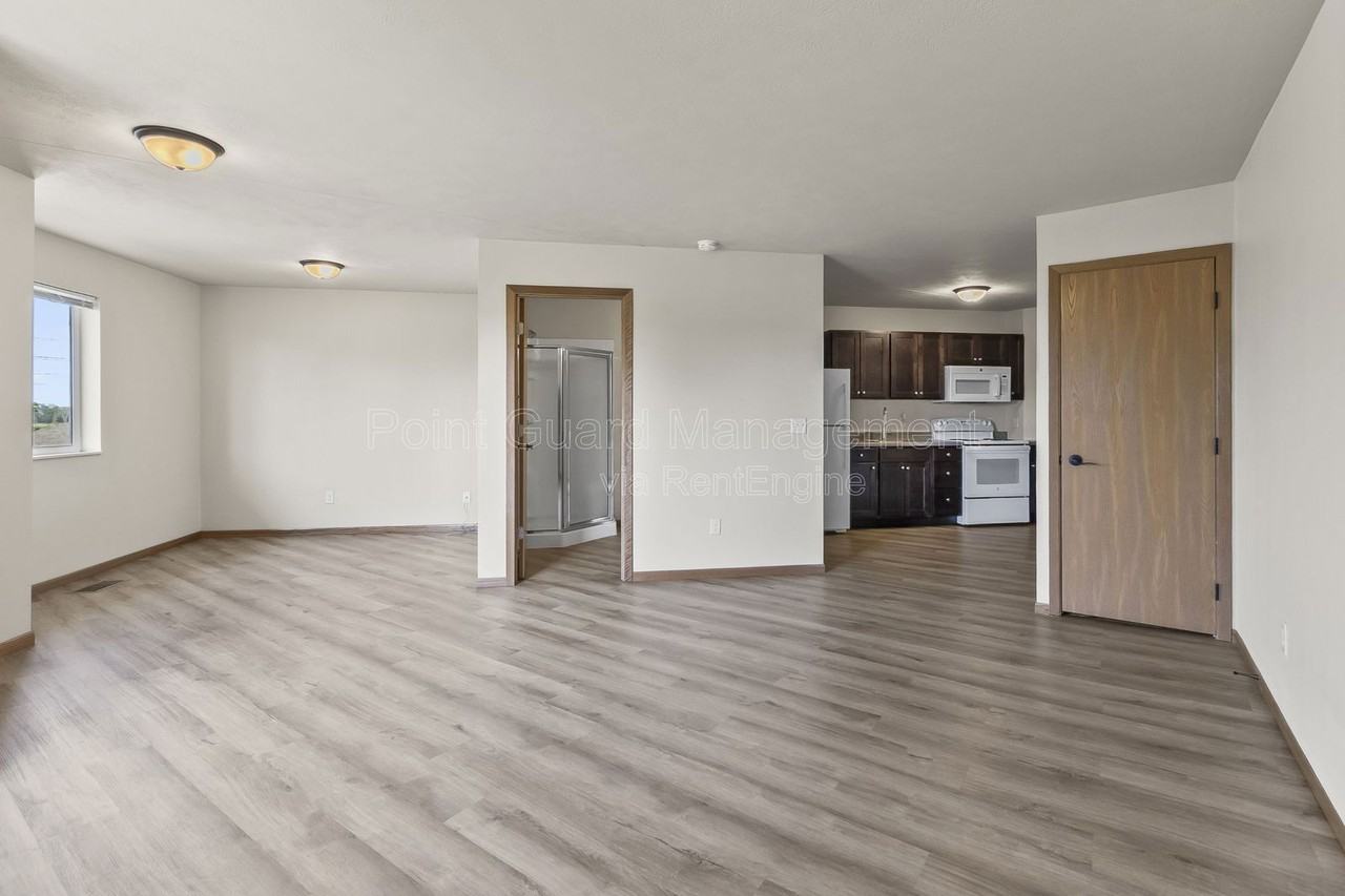 106 S Sandstone Ave #106-64 - Photo 2 of 7