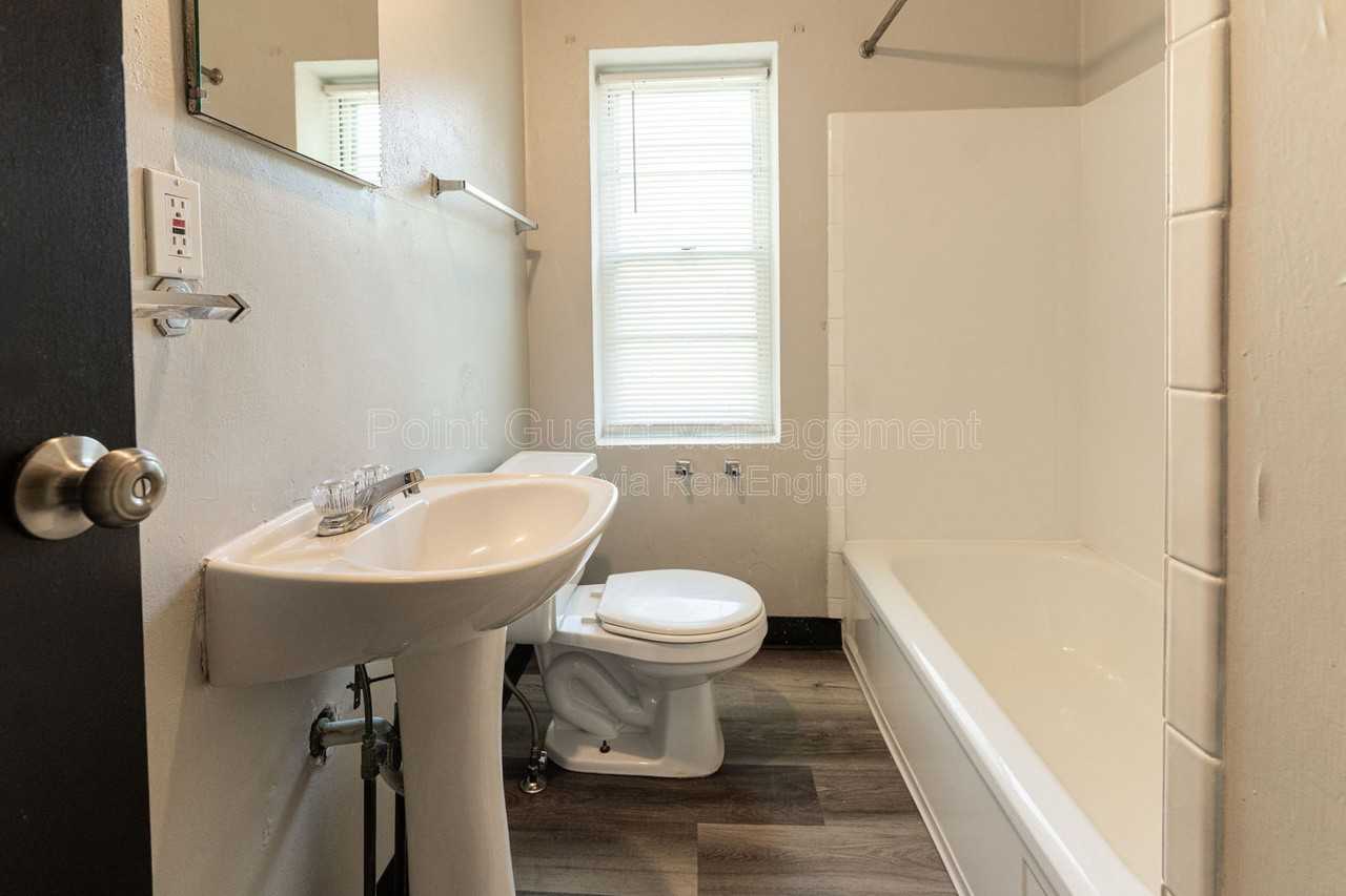 1947 College Heights Rd #102A - Photo 7 of 24