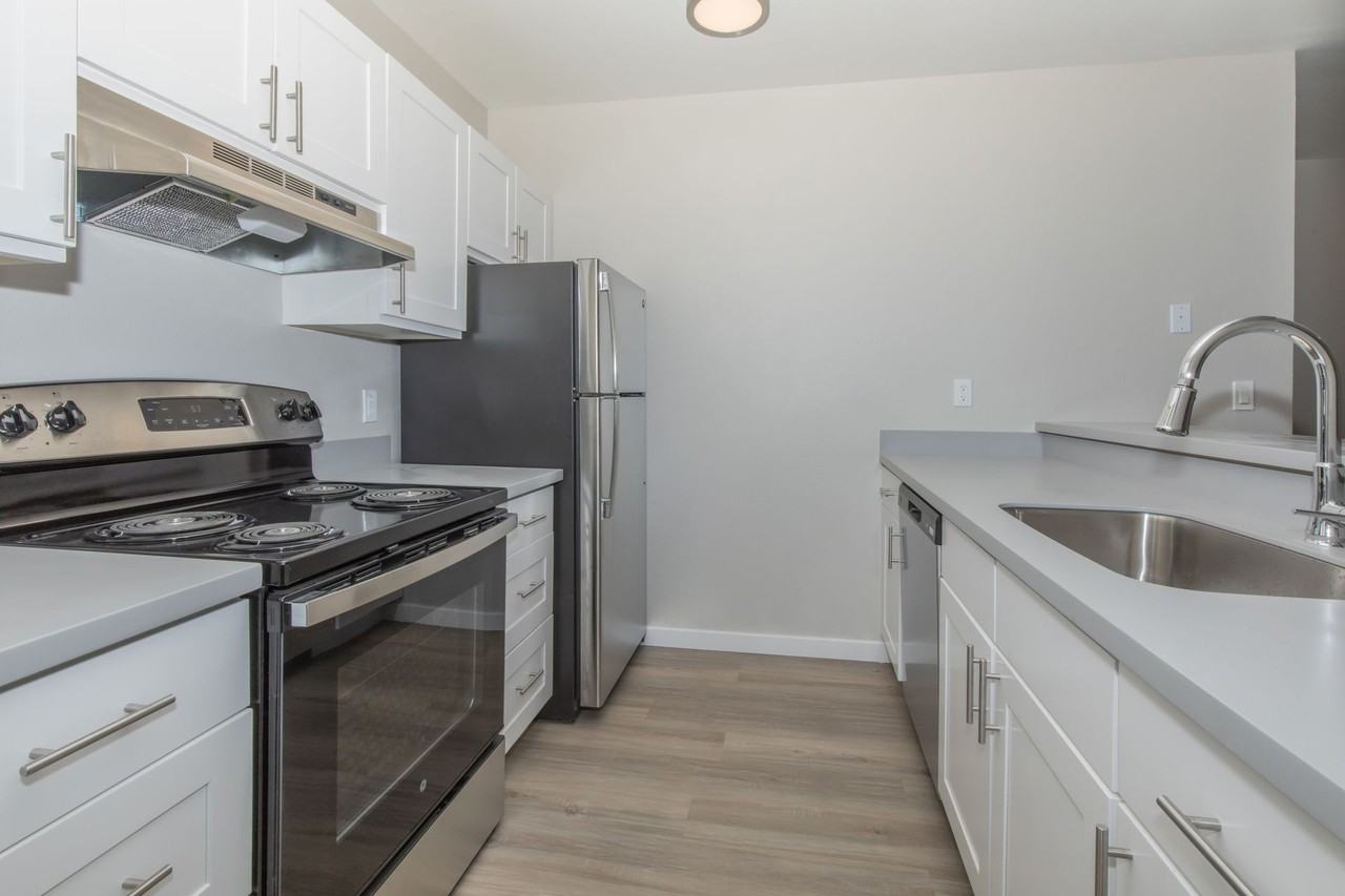 1 MONTH FREE! | Alcove Apartments - Photo 3 of 32