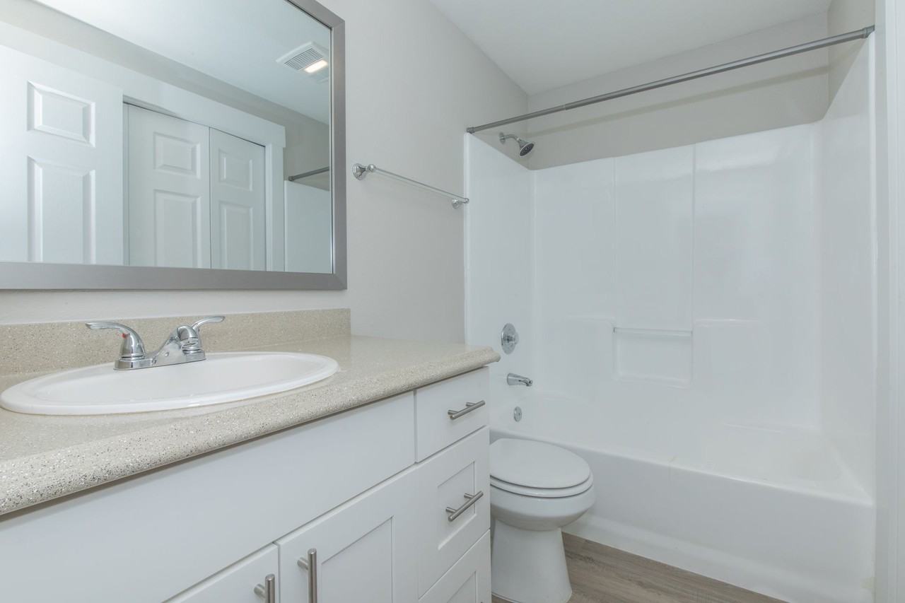 1 MONTH FREE! | Alcove Apartments - Photo 6 of 32