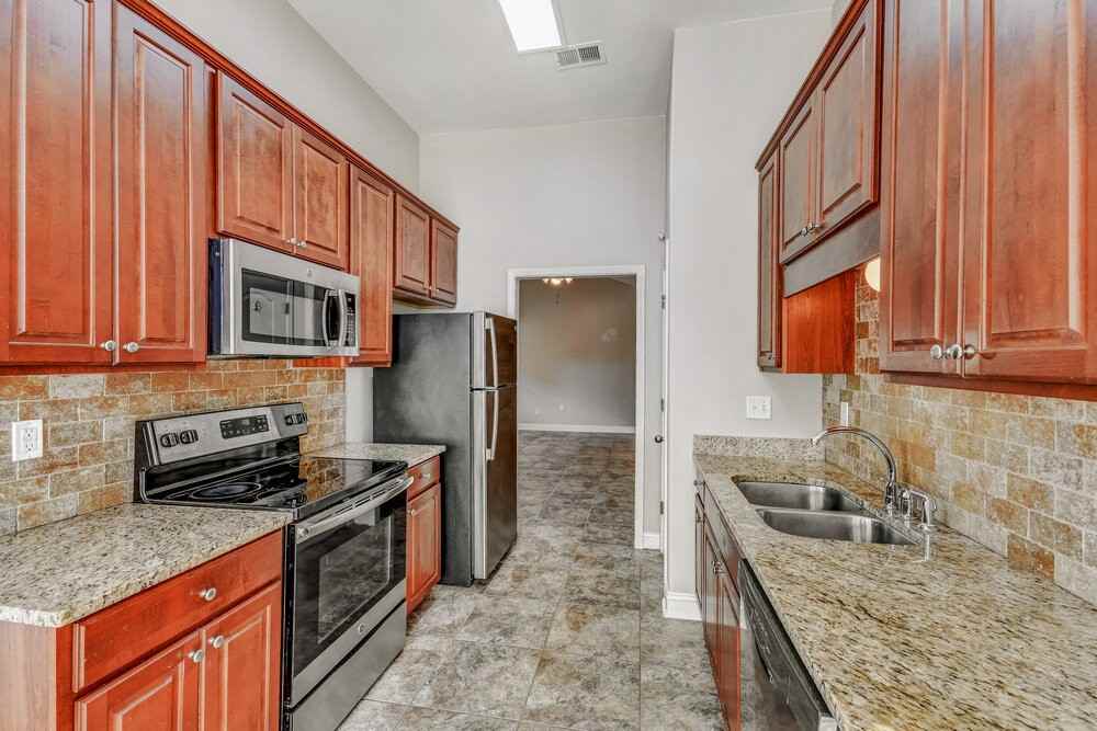 2067 Edgewood Dr - Photo 7 of 16