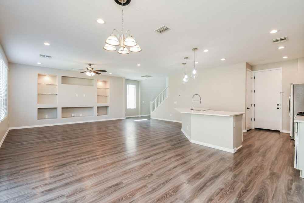 9528 E Travertine Ave - Photo 6 of 17