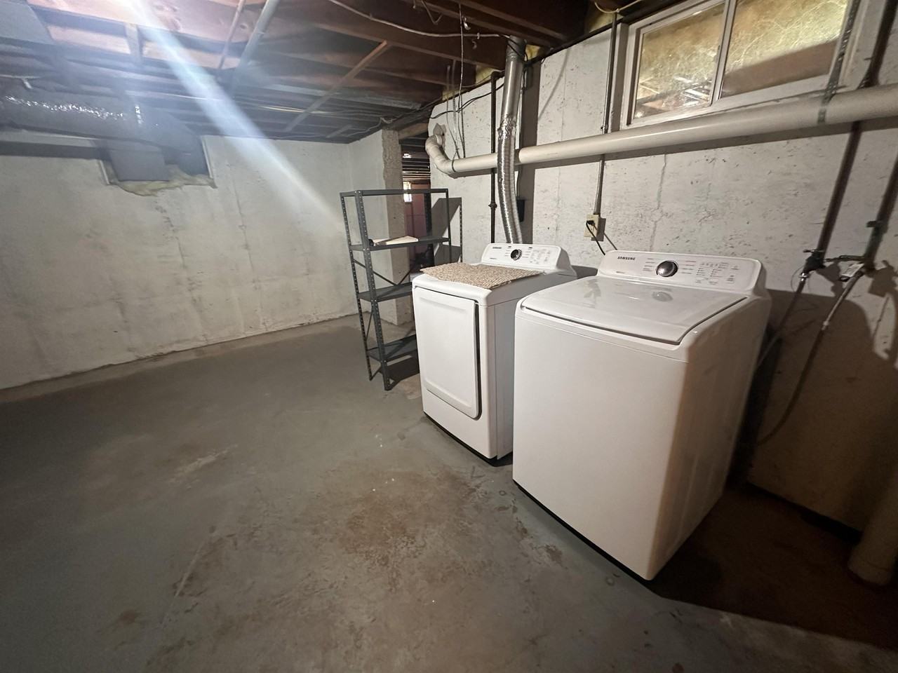 1710 Scenic View Dr - Photo 3 of 16