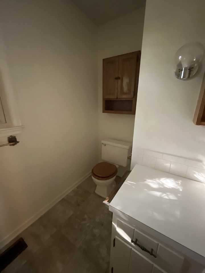 317 Lakeside Dr - Photo 5 of 19