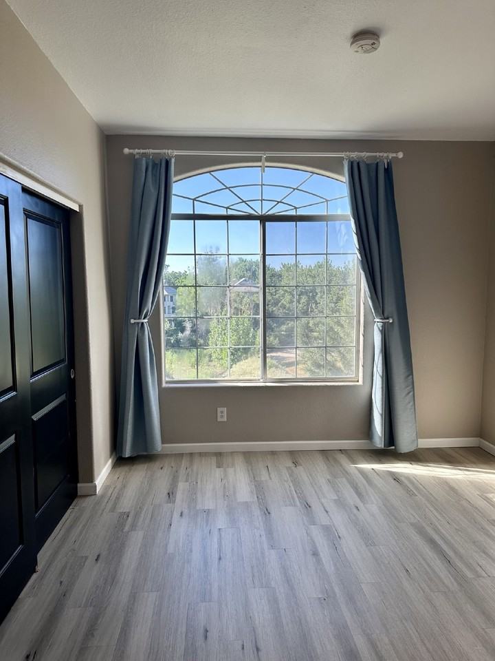 1671 W Canal Cir Unit 236 - Photo 7 of 17