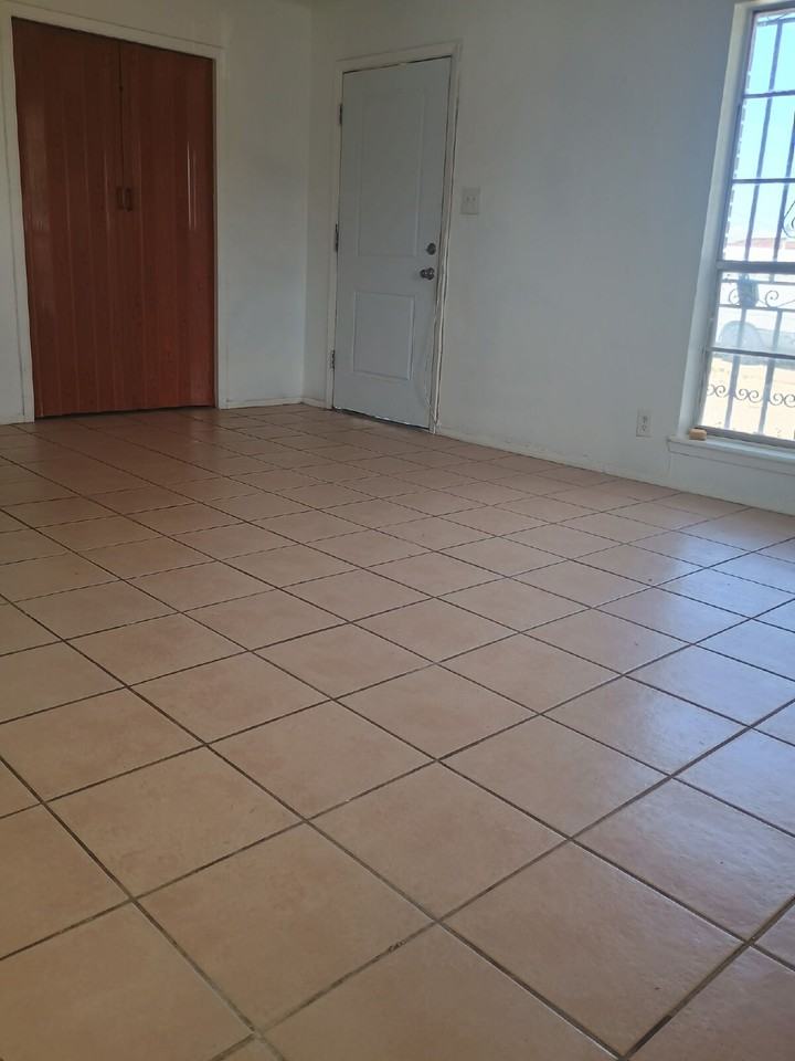 3415 Wickham Ave - Photo 3 of 16