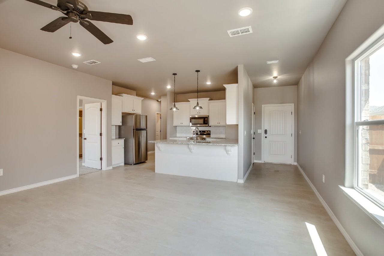 1505 North Avenue O #A - Photo 3 of 19