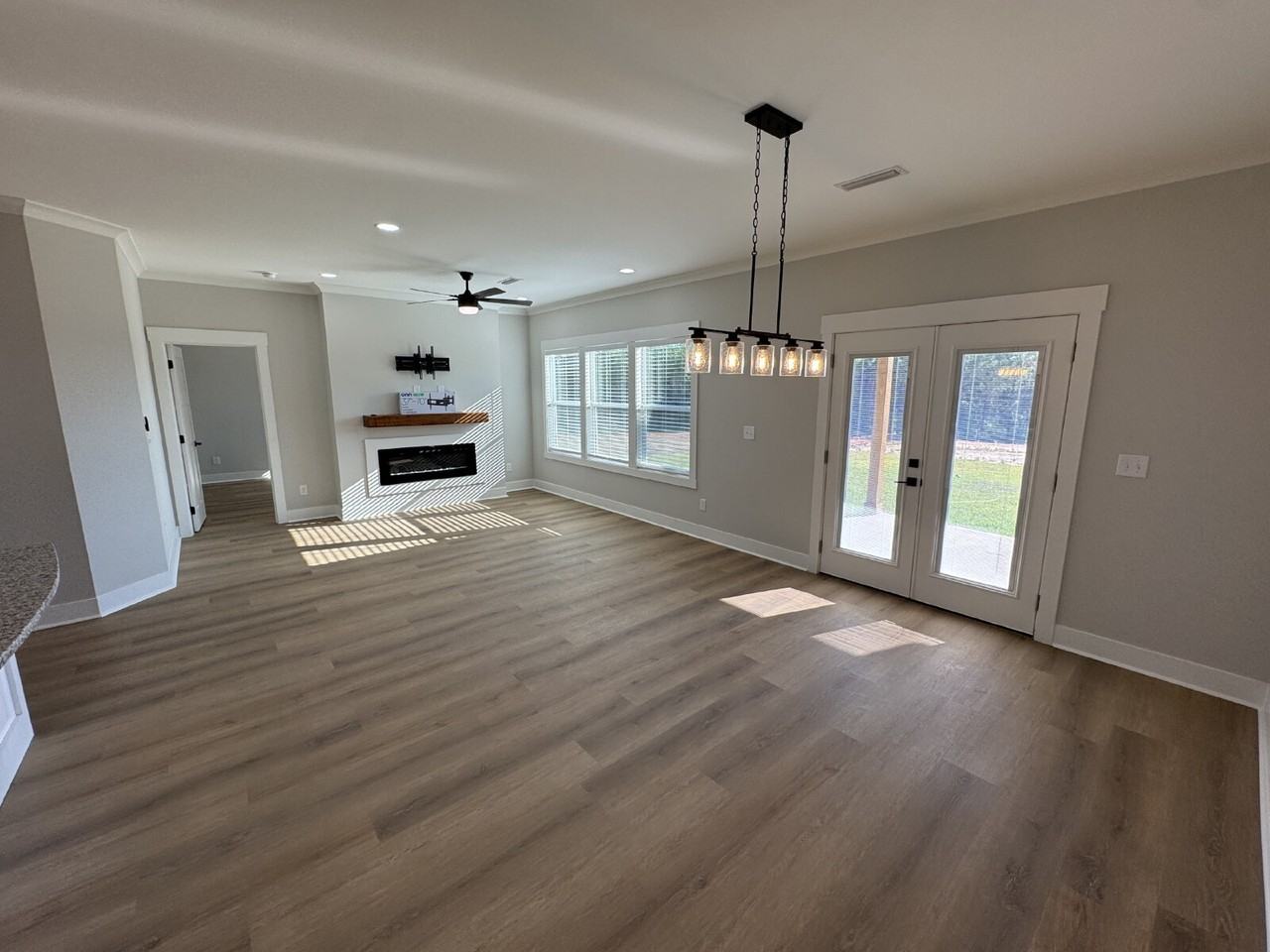 1465 Forest Dr - Photo 7 of 24