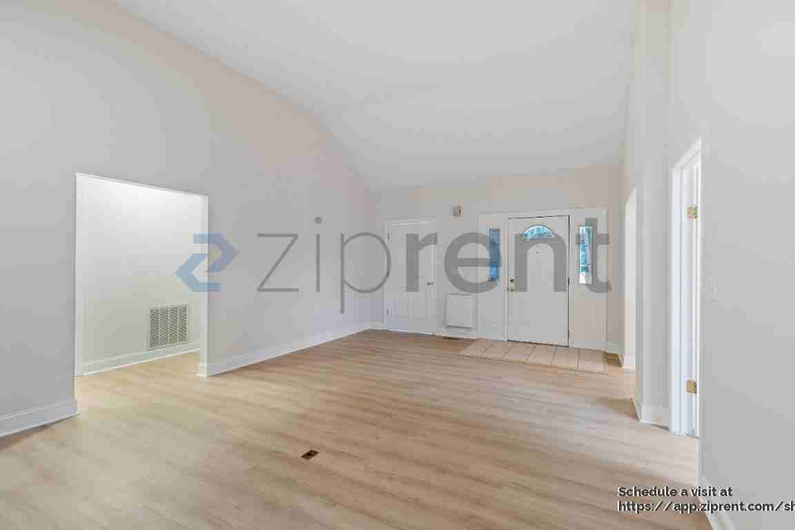 6 Tiburon Place - Photo 2 of 30