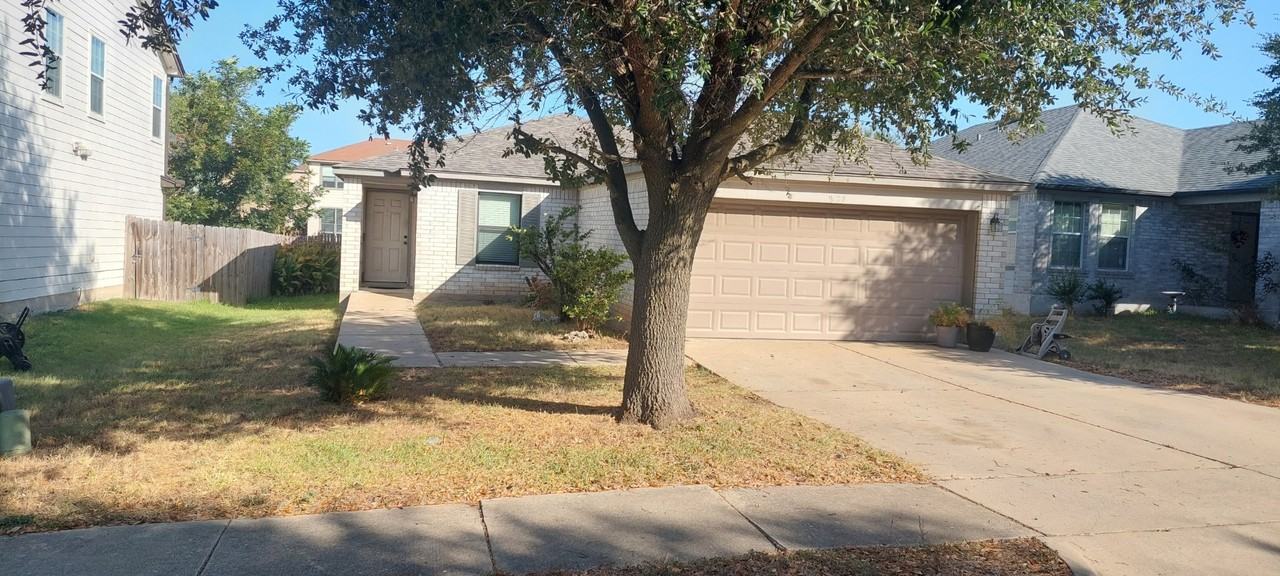 224 Capistrano Drive - Photo 2 of 2