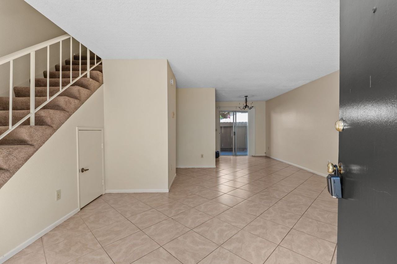 7843 Camino Noguera - Photo 6 of 31