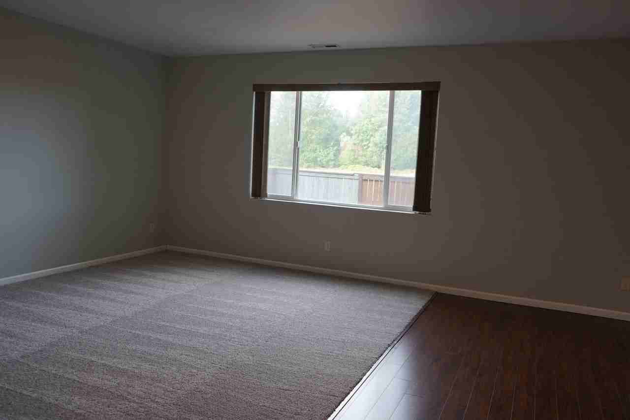 1822 Northeast 77th Court - Photo 3 of 28