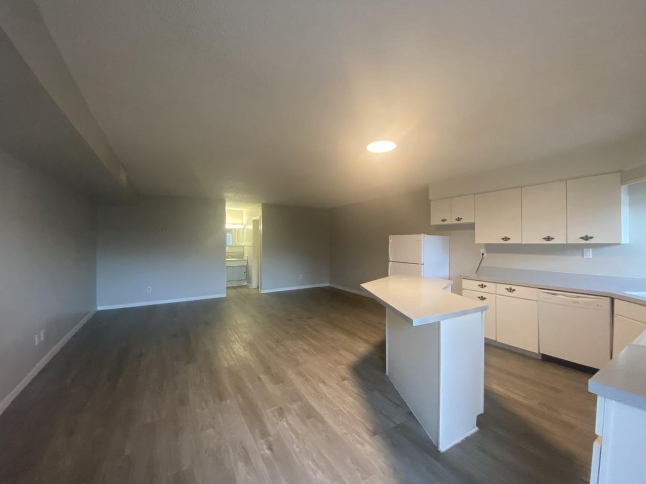 West Oaks Apartments - Photo 3 of 13