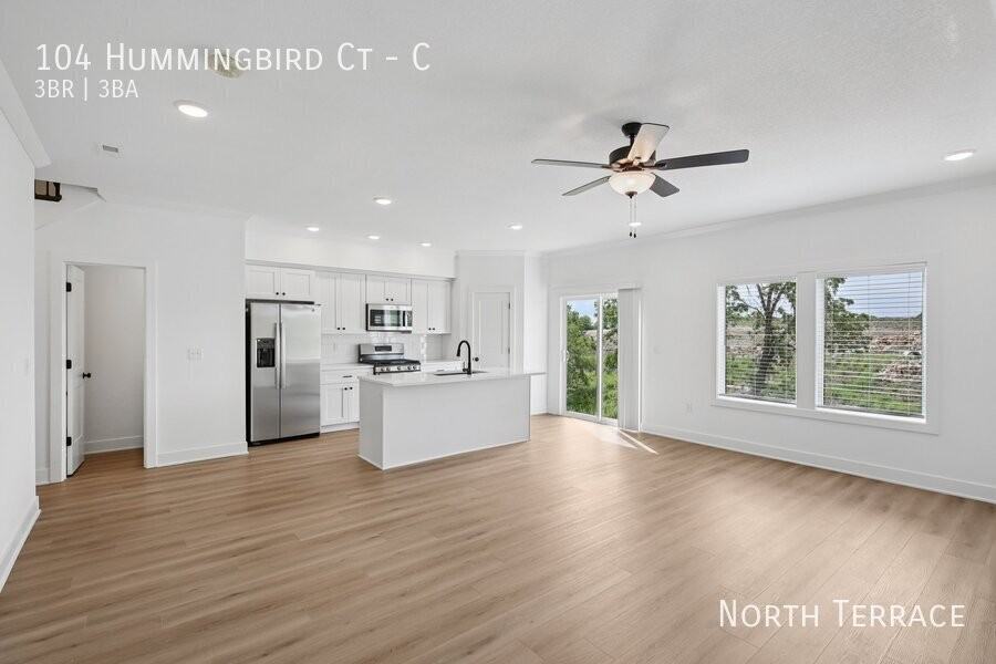 104 Hummingbird Ct #C - Photo 6 of 50