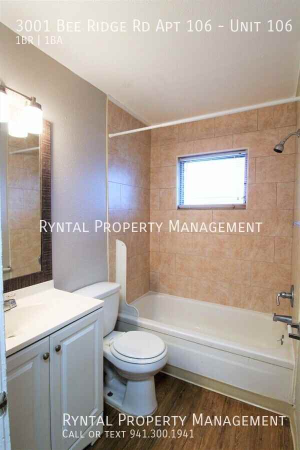 3001 Bee Ridge Road #106 - Photo 5 of 18