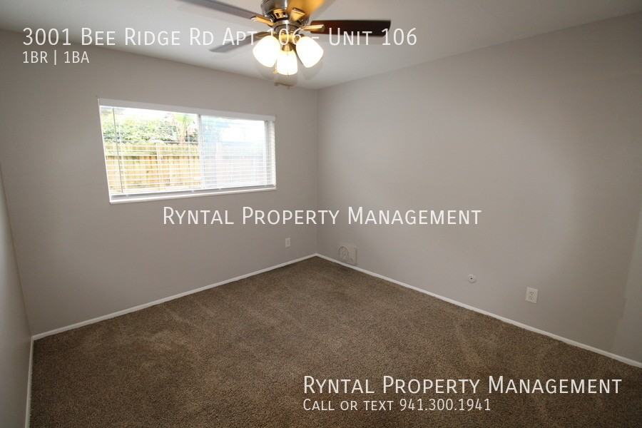 3001 Bee Ridge Road #106 - Photo 6 of 18