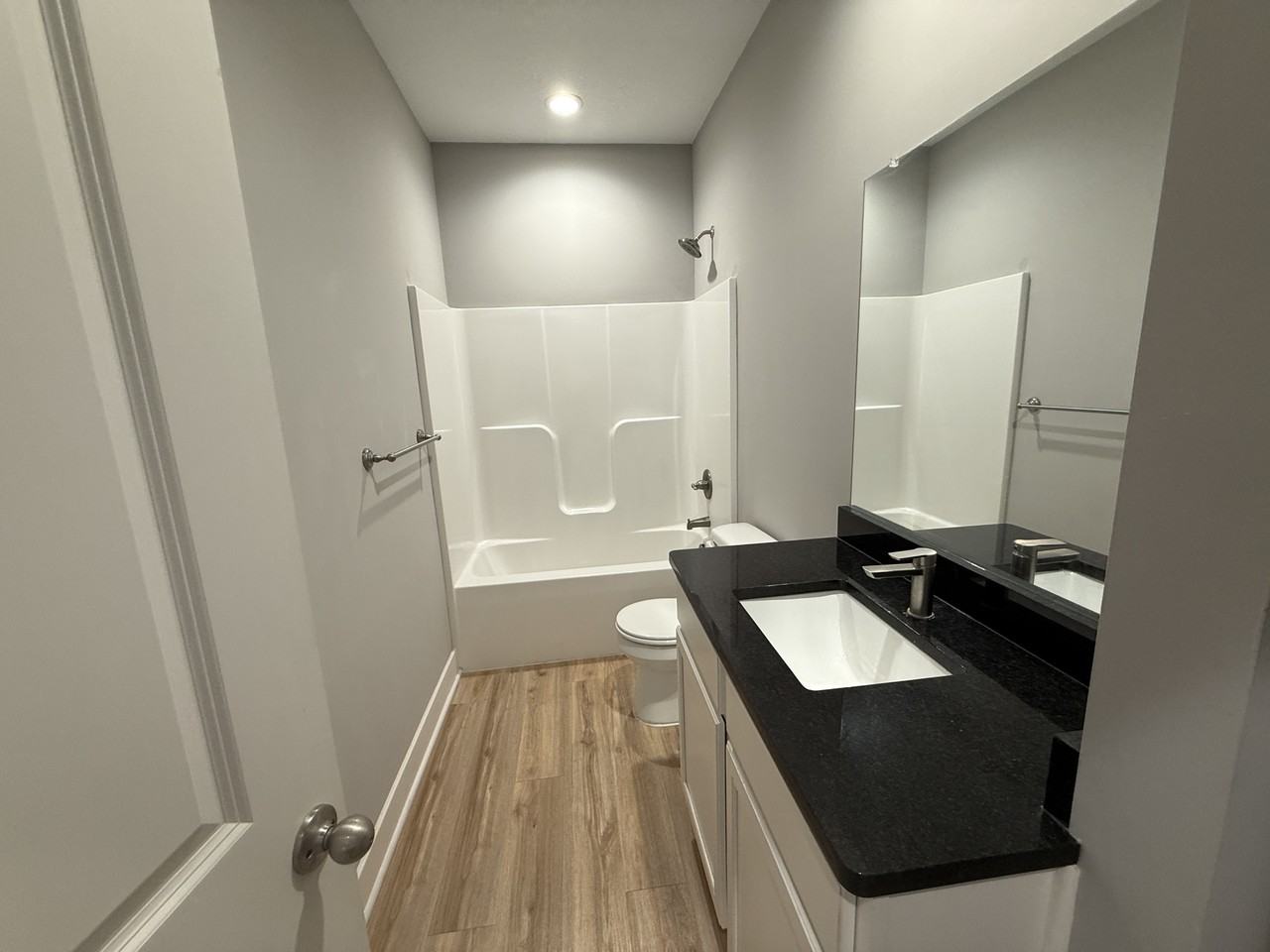 405 Se 14th Ct #A - Photo 2 of 10