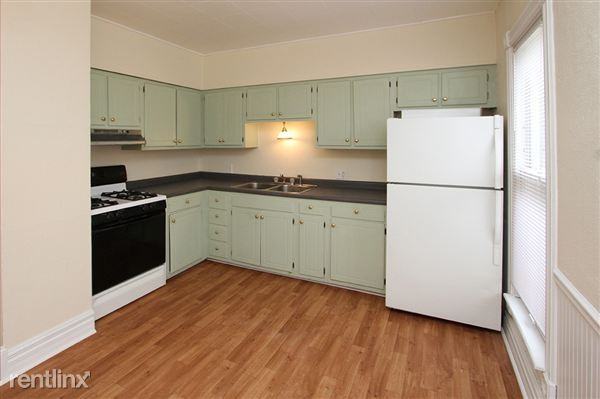 514 E St Joseph St - Photo 3 of 10