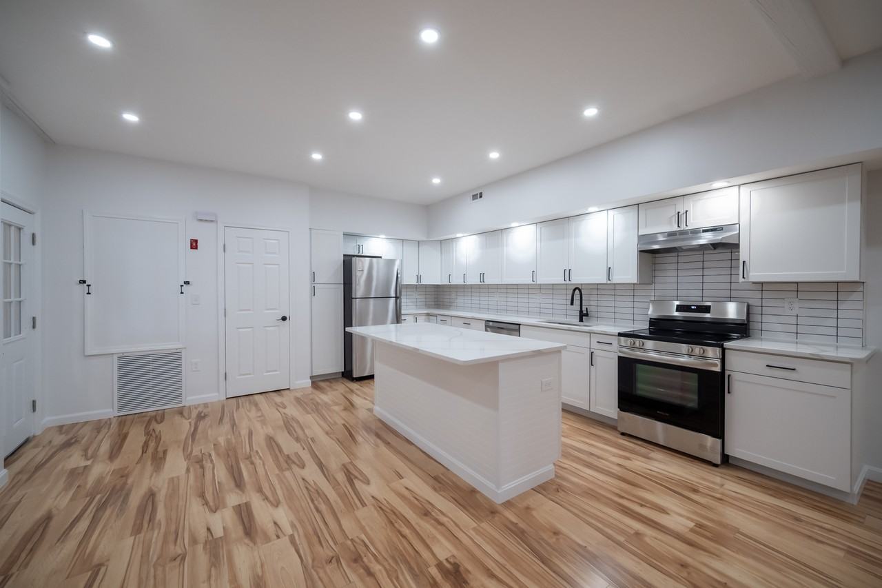 10 Wampanoag Trail #3 - Photo 3 of 18